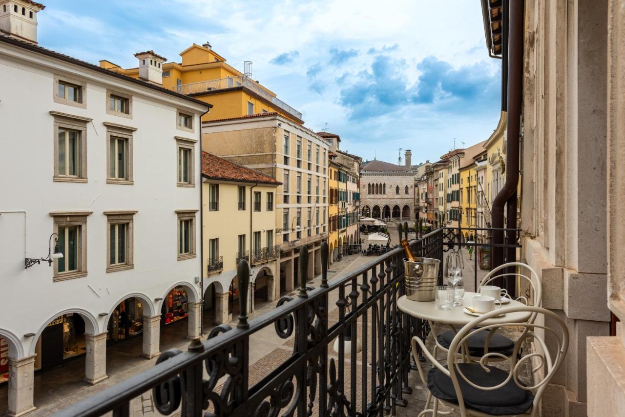 Mercatovecchio Luxury Apartments Udine Esterno foto